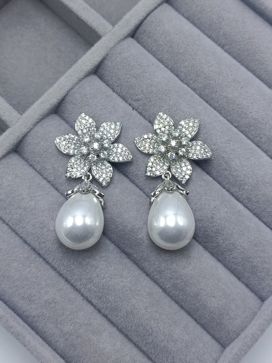 Floral Pearl Earrings