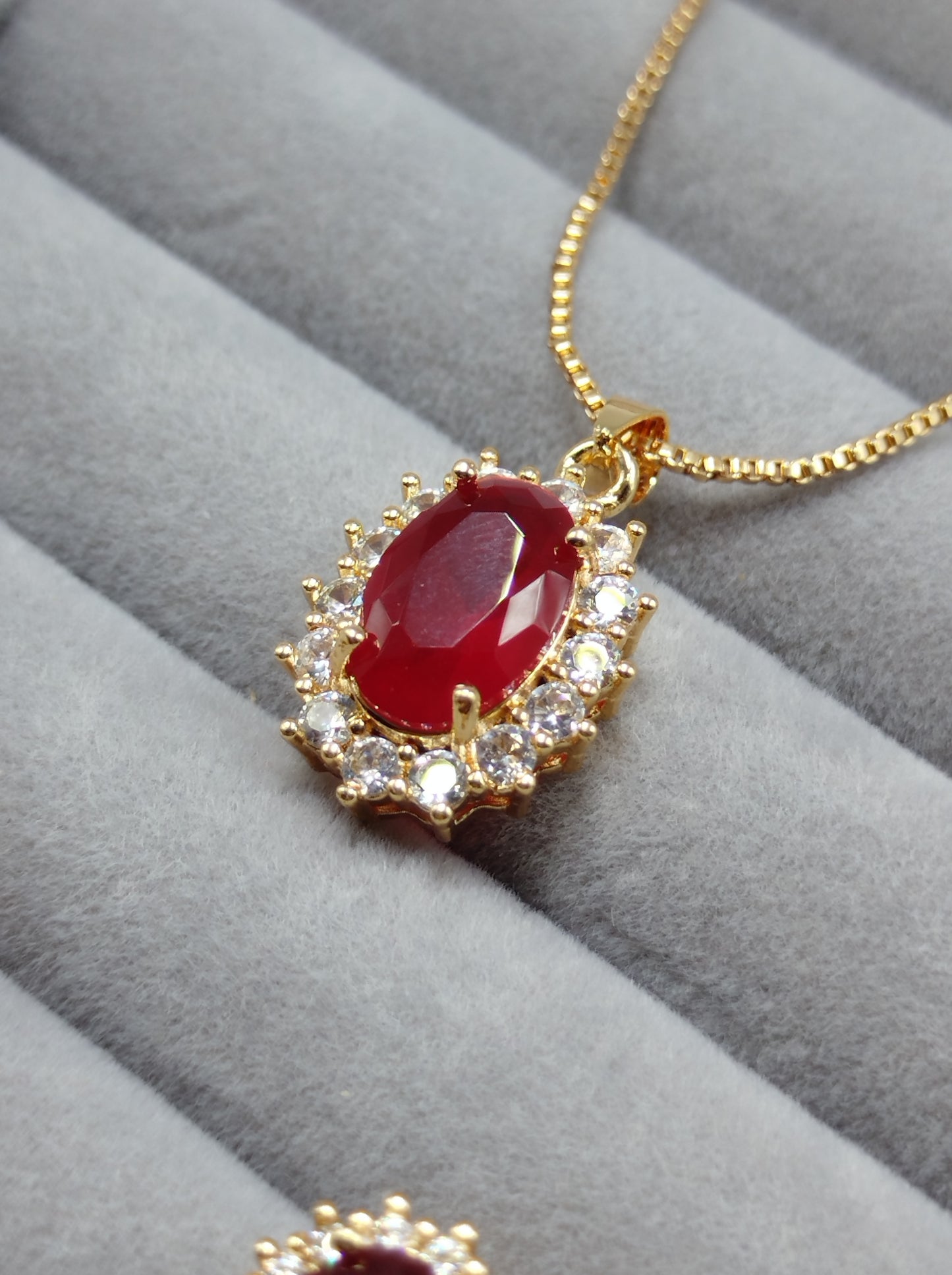 Red Stone Necklace Set