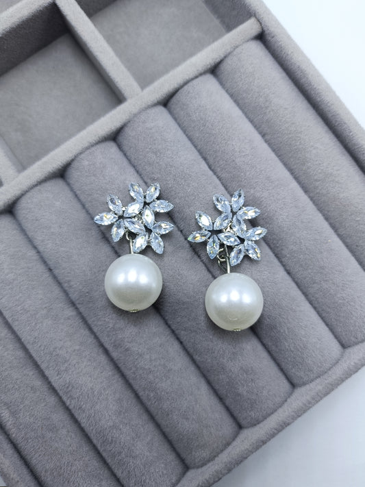 Snowflake Crystal Pearl Earrings
