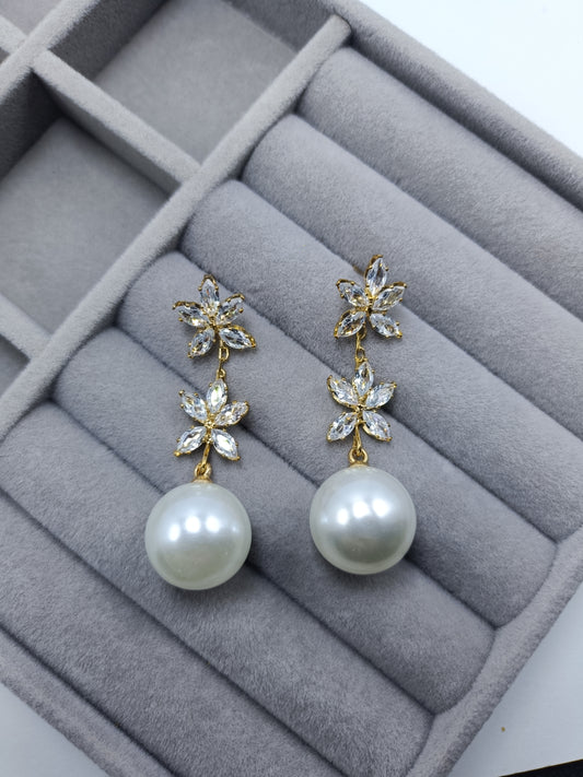 Floral Pearl Earrings