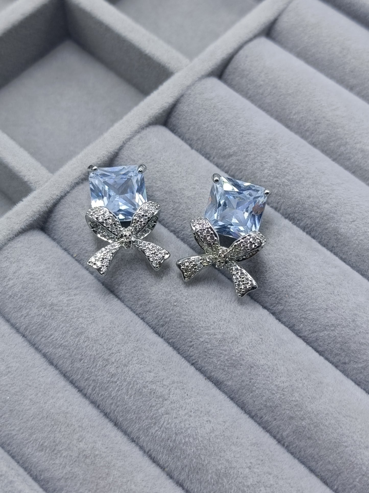 Stone Knot Earrings