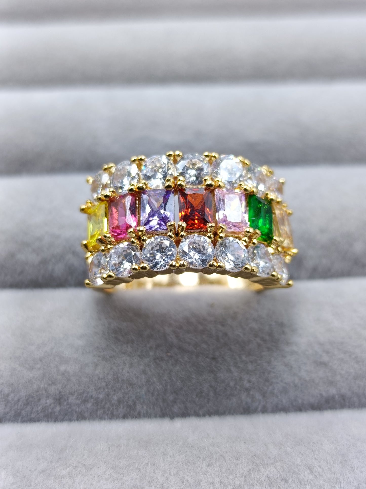 Rainbow Ring 🌈