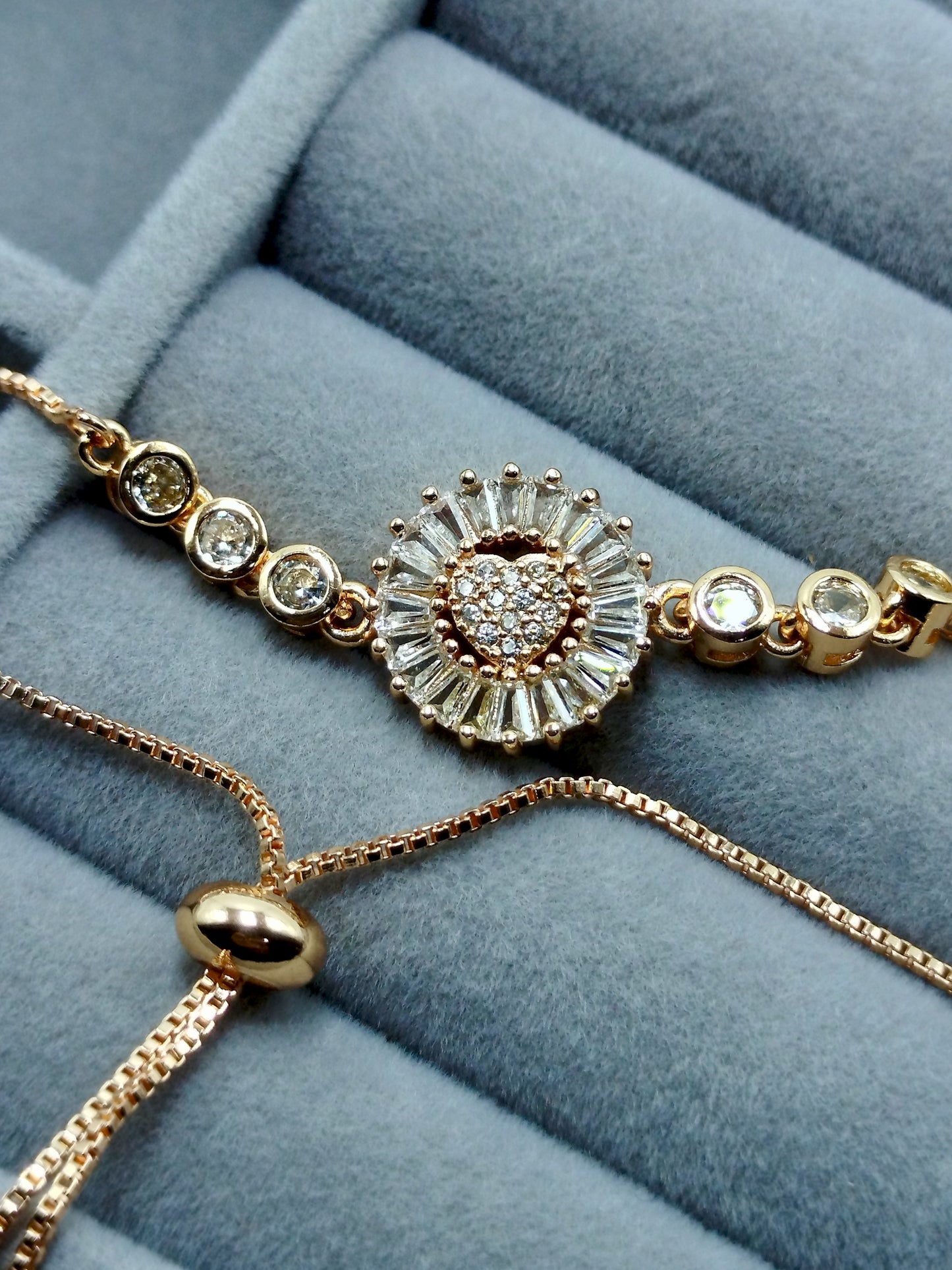 Heart Halo Bracelet