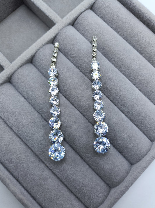 Trail Diamond Earrings