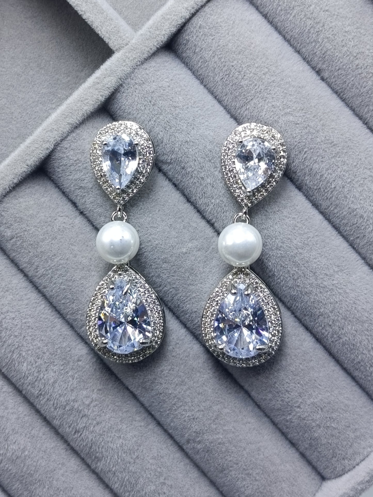 Drop Stone Pearl Earrings